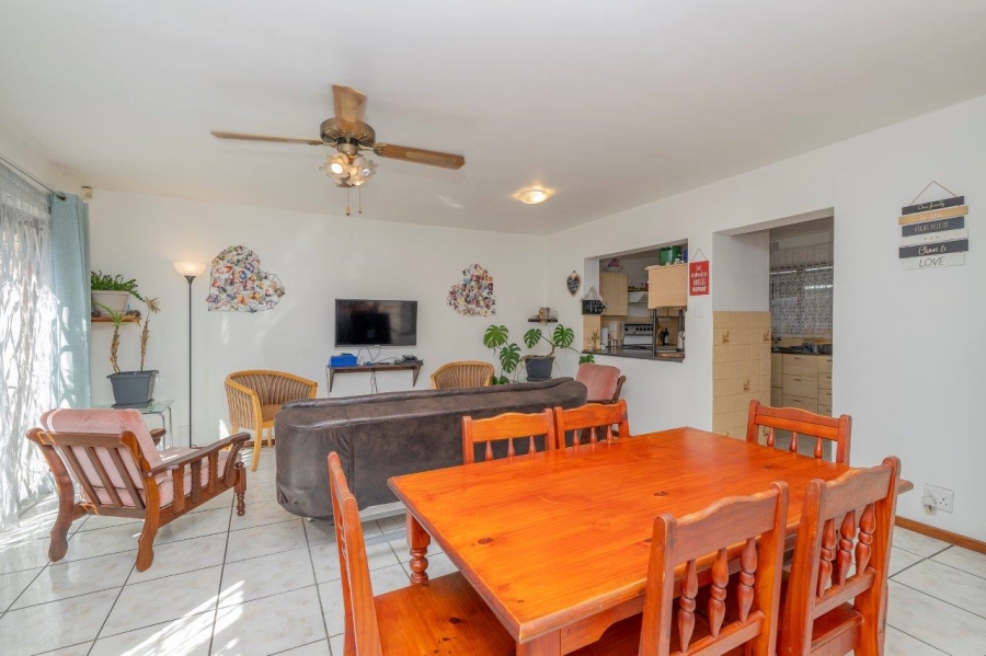 3 Bedroom Property for Sale in Stikland Western Cape